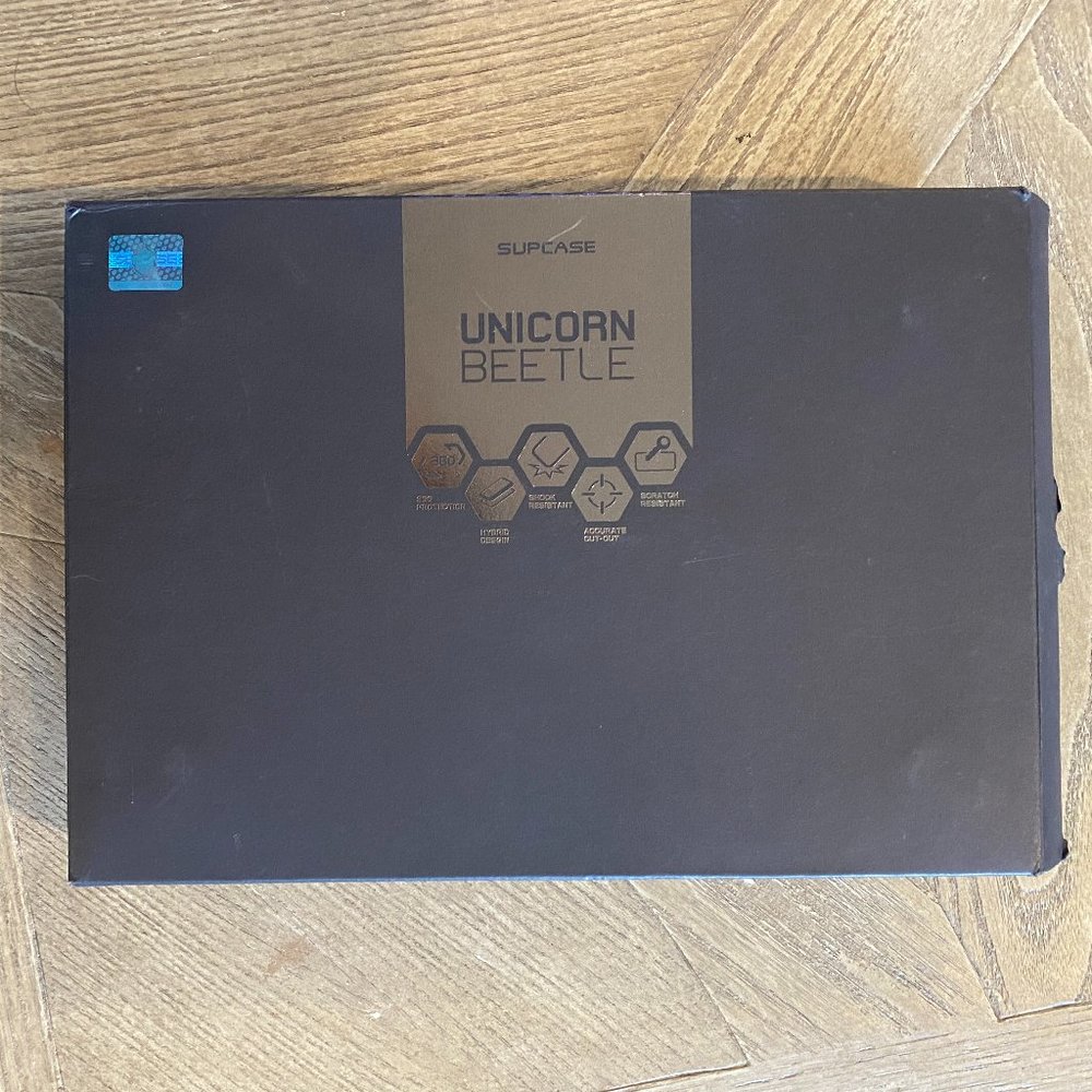 Macbook SupCase - Picture 3 of 3